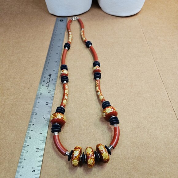 Unique Vintage Japanese Painted Floral Bead Necklace - Picture 8 of 9